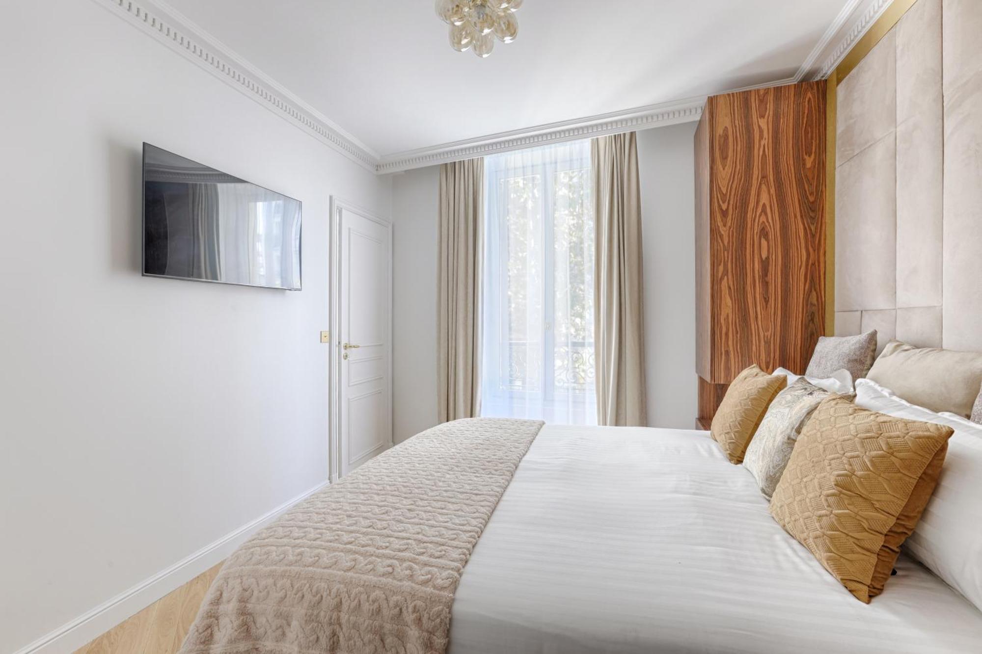 Stunning 1 Bedroom For 4 Near Montparnasse Paris